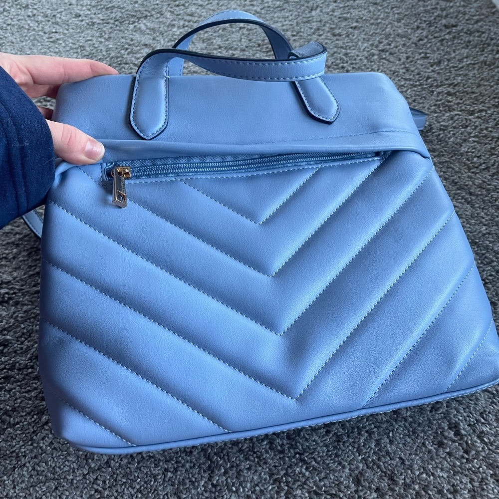 Blue purse - Picture 2 of 9
